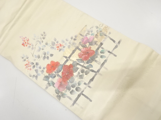 金彩螺鈿　手描き　椿に南天模様　名古屋帯
